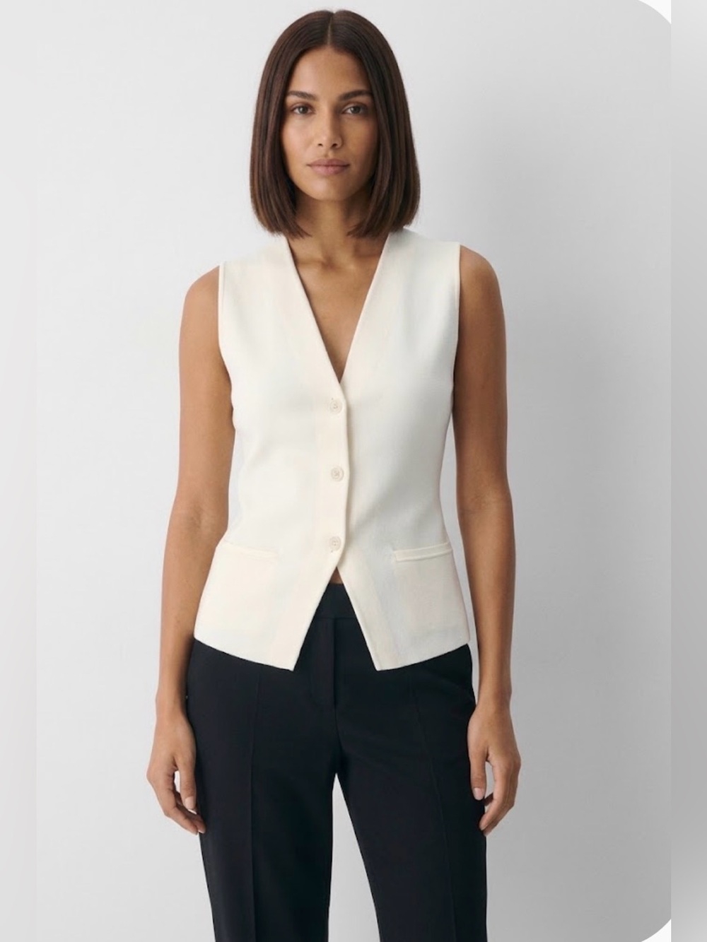Aritzia Babaton Stakes V Neck Sweater Vest Size M